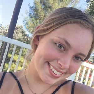 Meet your Posher, Mackenzie